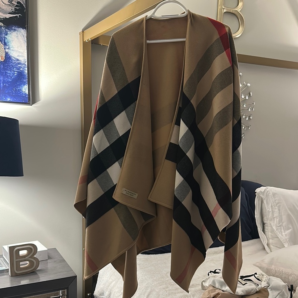 Burberry Beige and Black Checkered Wool Poncho